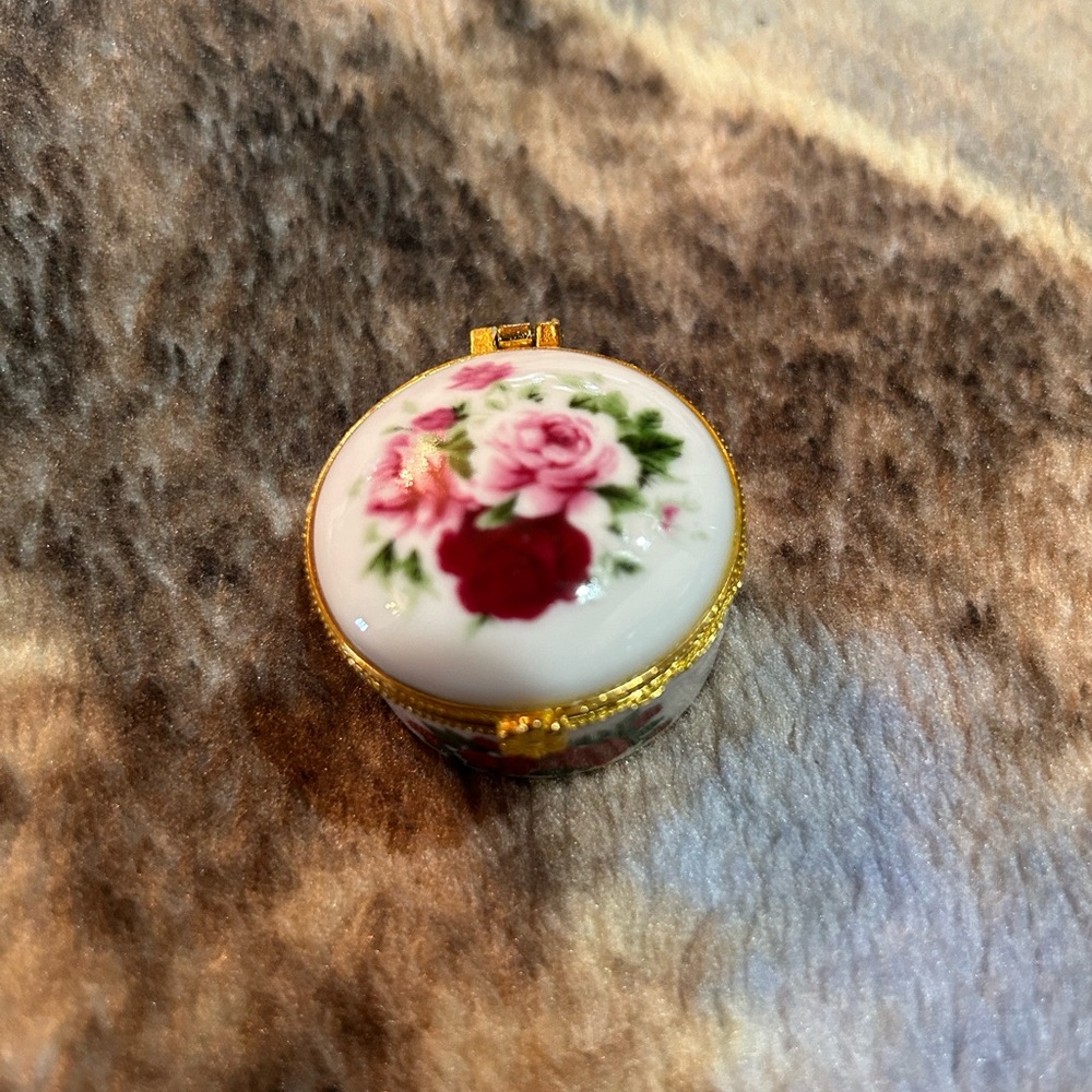 Floral Gold-Trimmed Jewelry Box or pill box